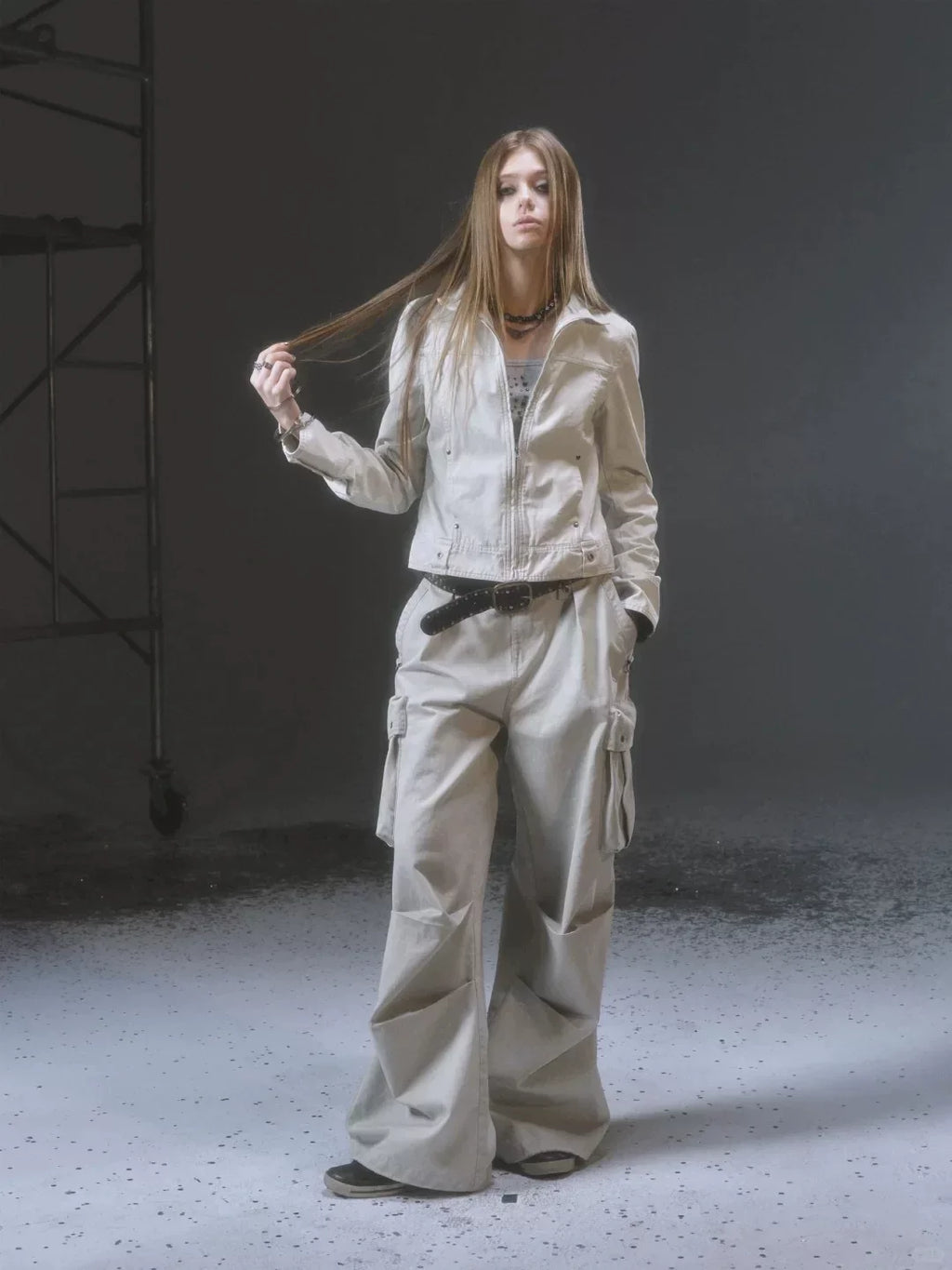 Xmzty | White Metallic Slim-Fit Zippered Punk Short Jacket