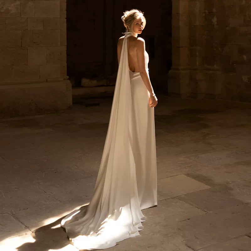 Xmzty | French Halter Neck White Wedding Dress with Slimming Tail and Veil